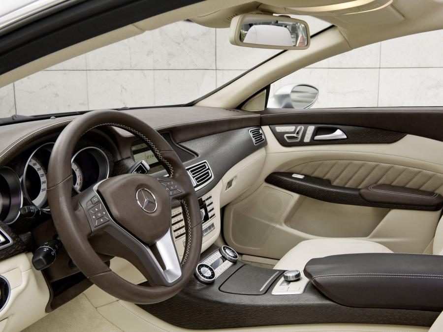  Mercedes-Benz Shooting Break Concept 2010 года  (фото 26 из 65)